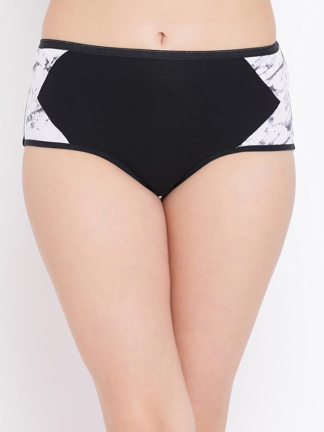 

Clovia Women Black & Grey Printed Hipster Briefs PN3102P13XL
