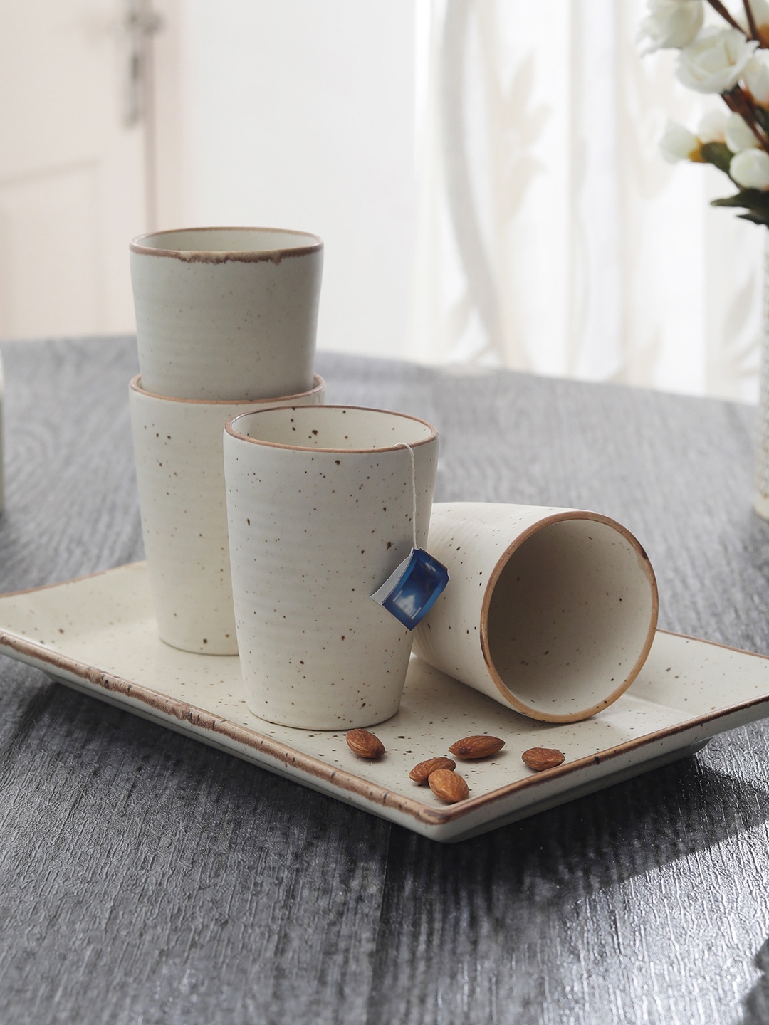 

MIAH Decor Off-White Solid Ceramic Set
