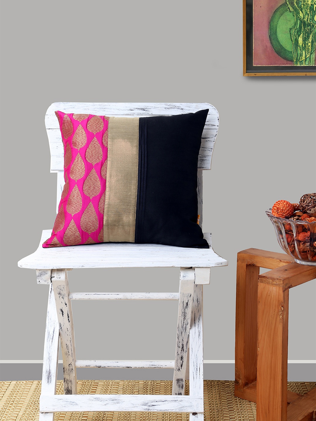 

ANS Black Single Ethnic Motifs Square Cushion Covers