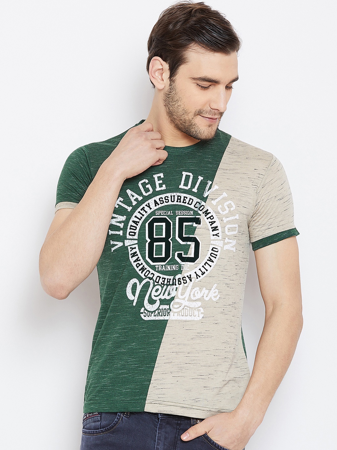 

Duke Men Green Colourblocked Round Neck T-shirt