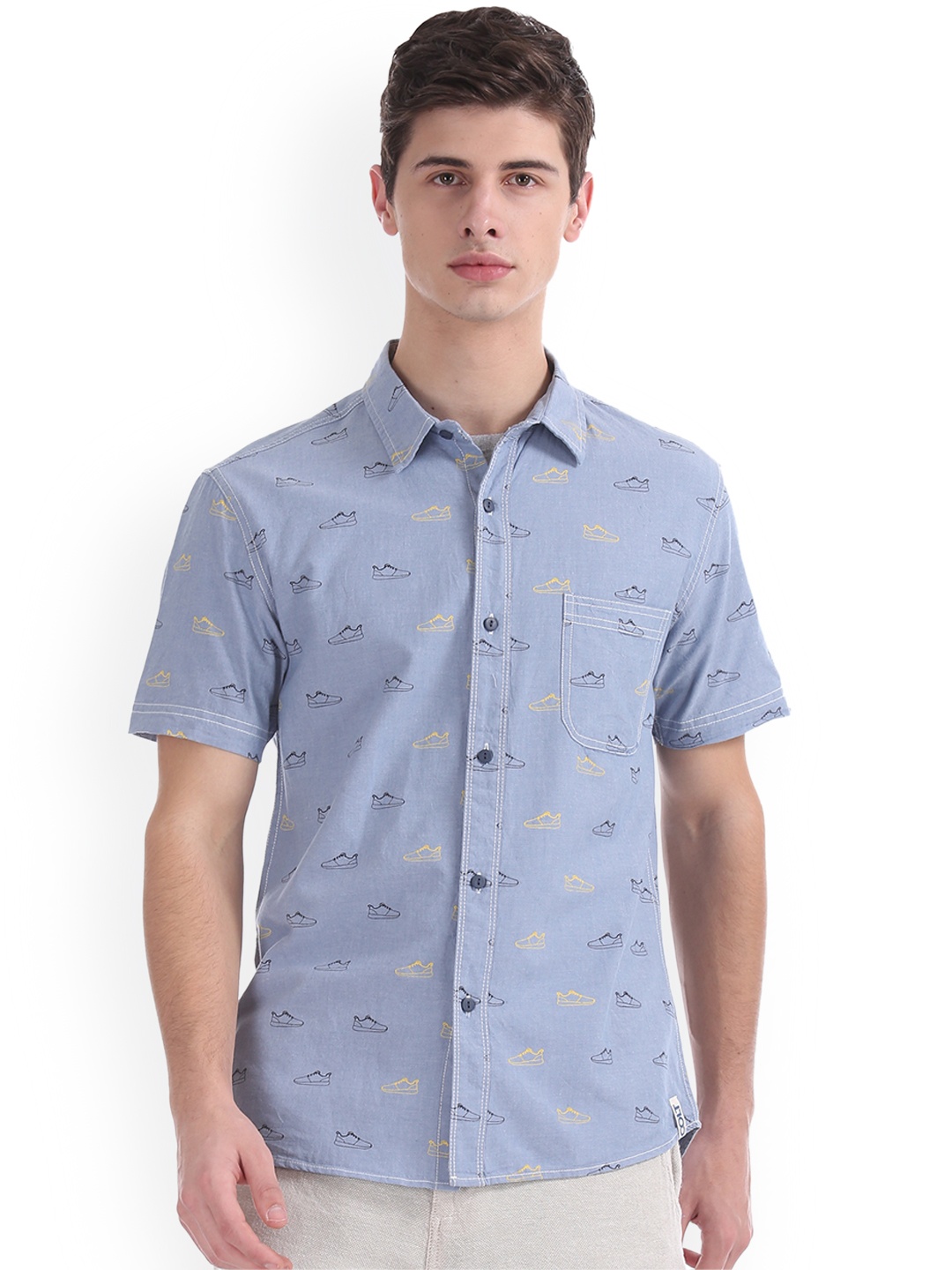 

Colt Men Blue Slim Fit Printed Casual Shirt