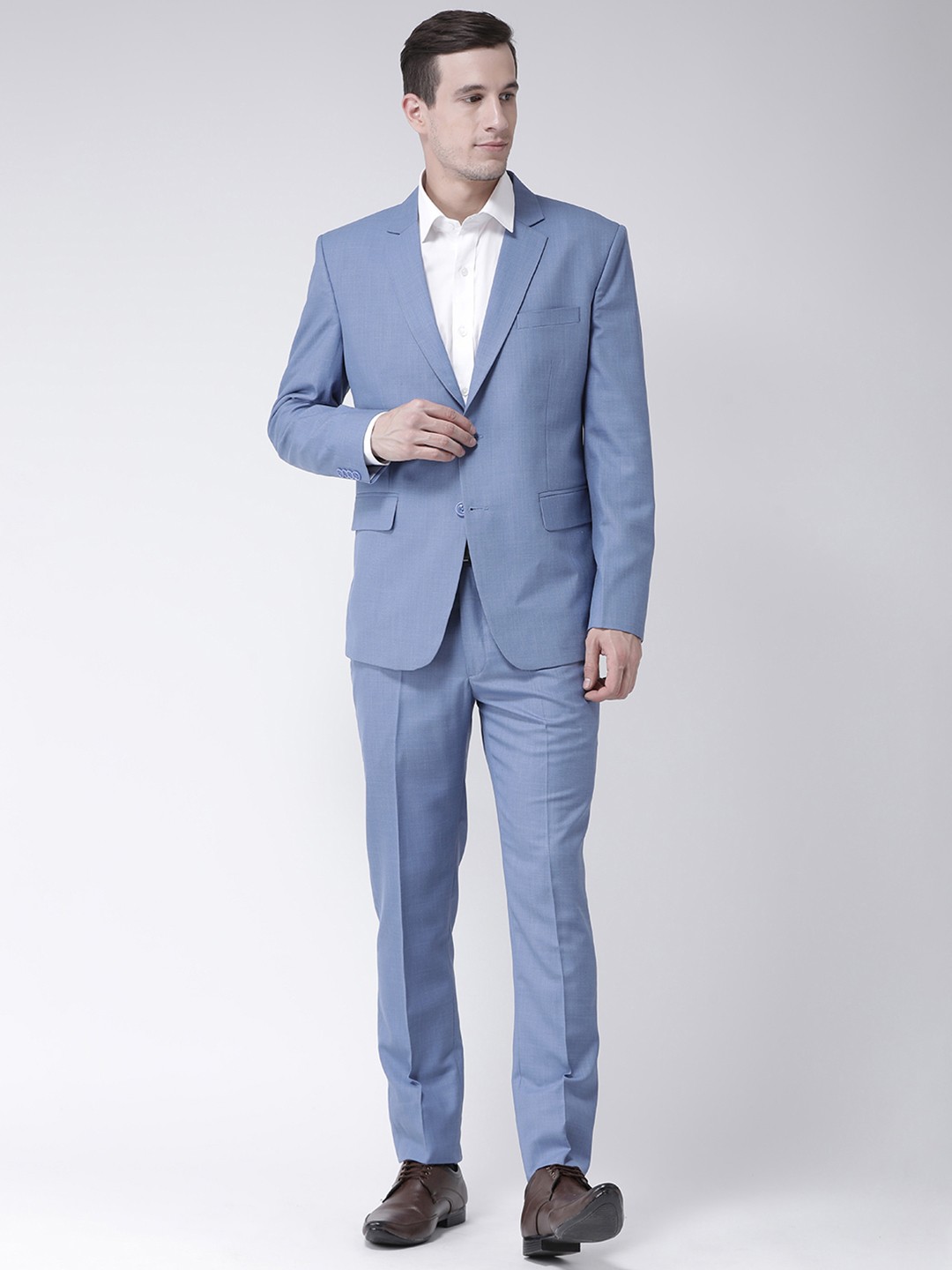 

PLATINUM Studio Men Blue Solid Slim-Fit Single-Breasted Suit