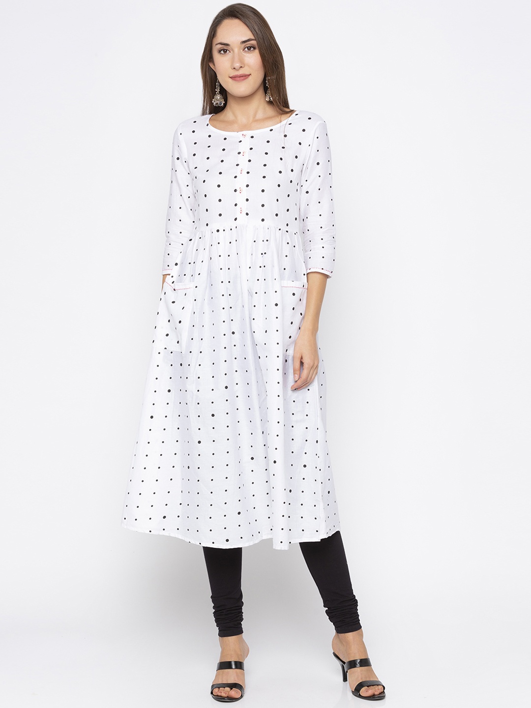 

Globus Women White & Black Printed Anarkali Kurta