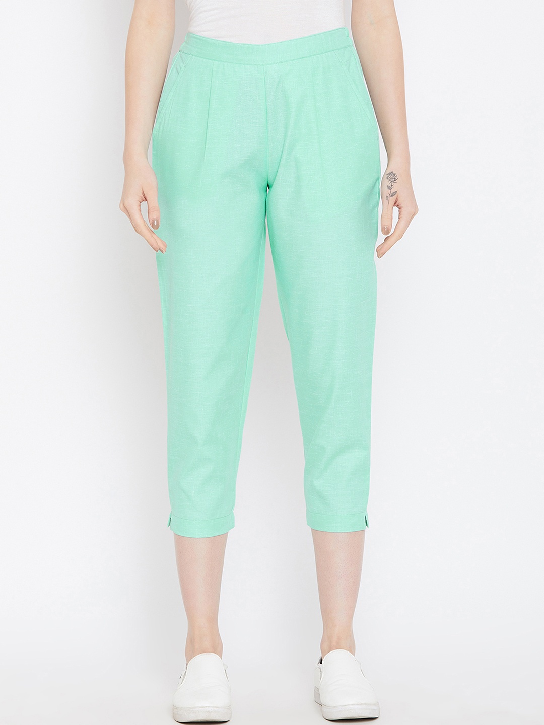 

Bitterlime Women Green Relaxed Regular Fit Self Design Cigarette Trousers