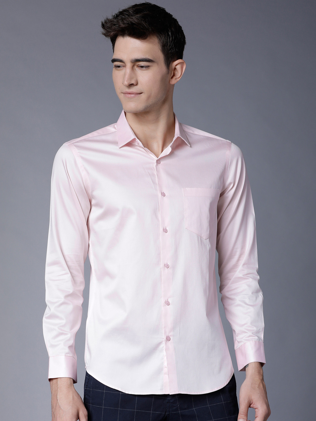 

Black coffee Men Pink Slim Fit Solid Casual Shirt
