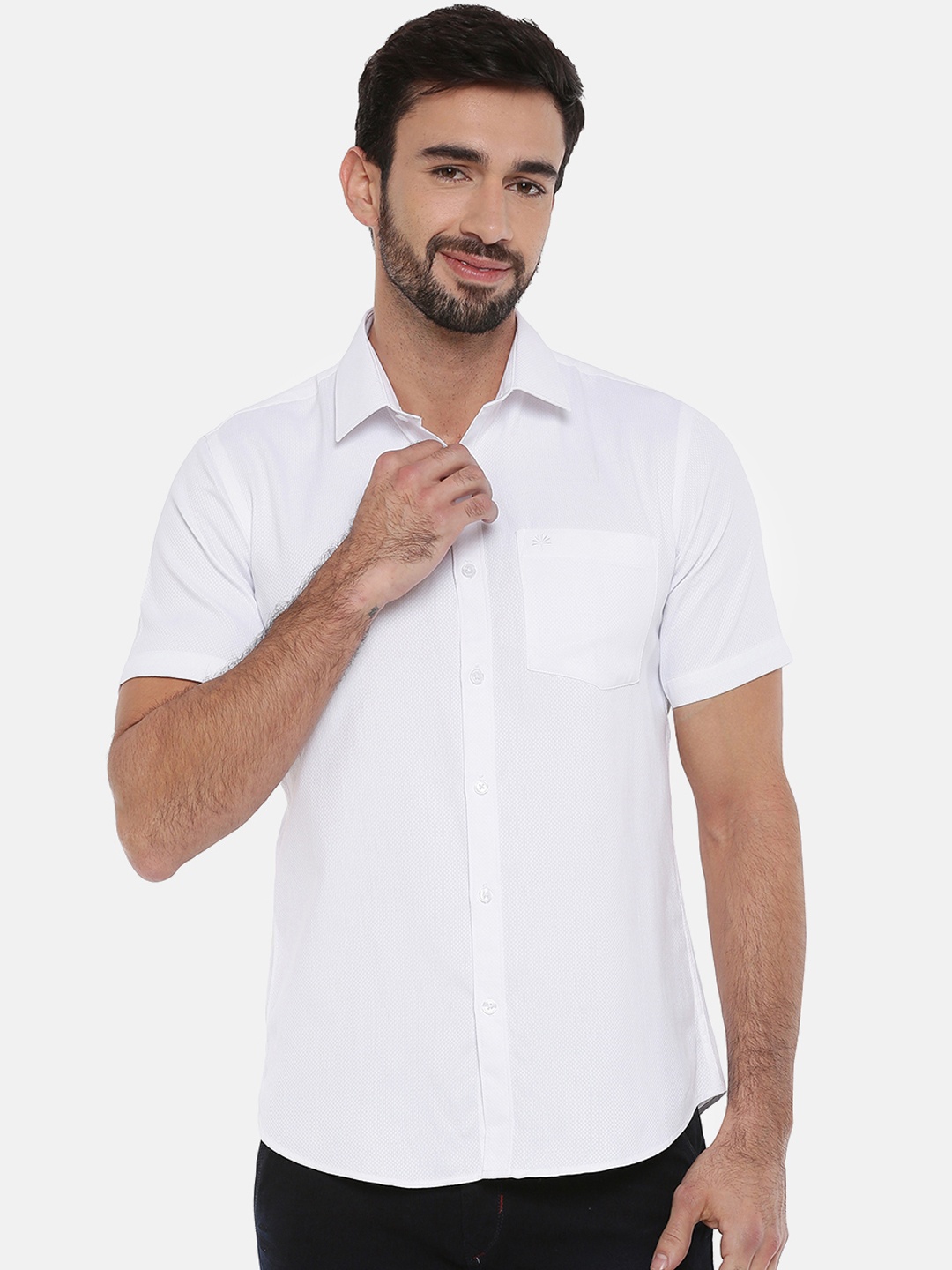 Chennis Men White Slim Fit Solid Casual Shirt