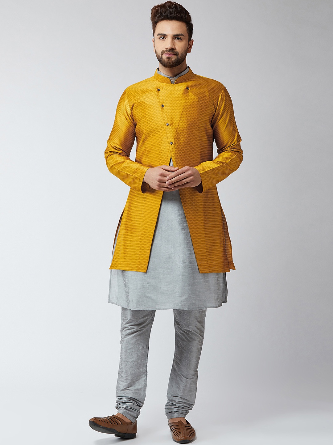 

SOJANYA Men Grey & Mustard Solid Kurta with Churidar