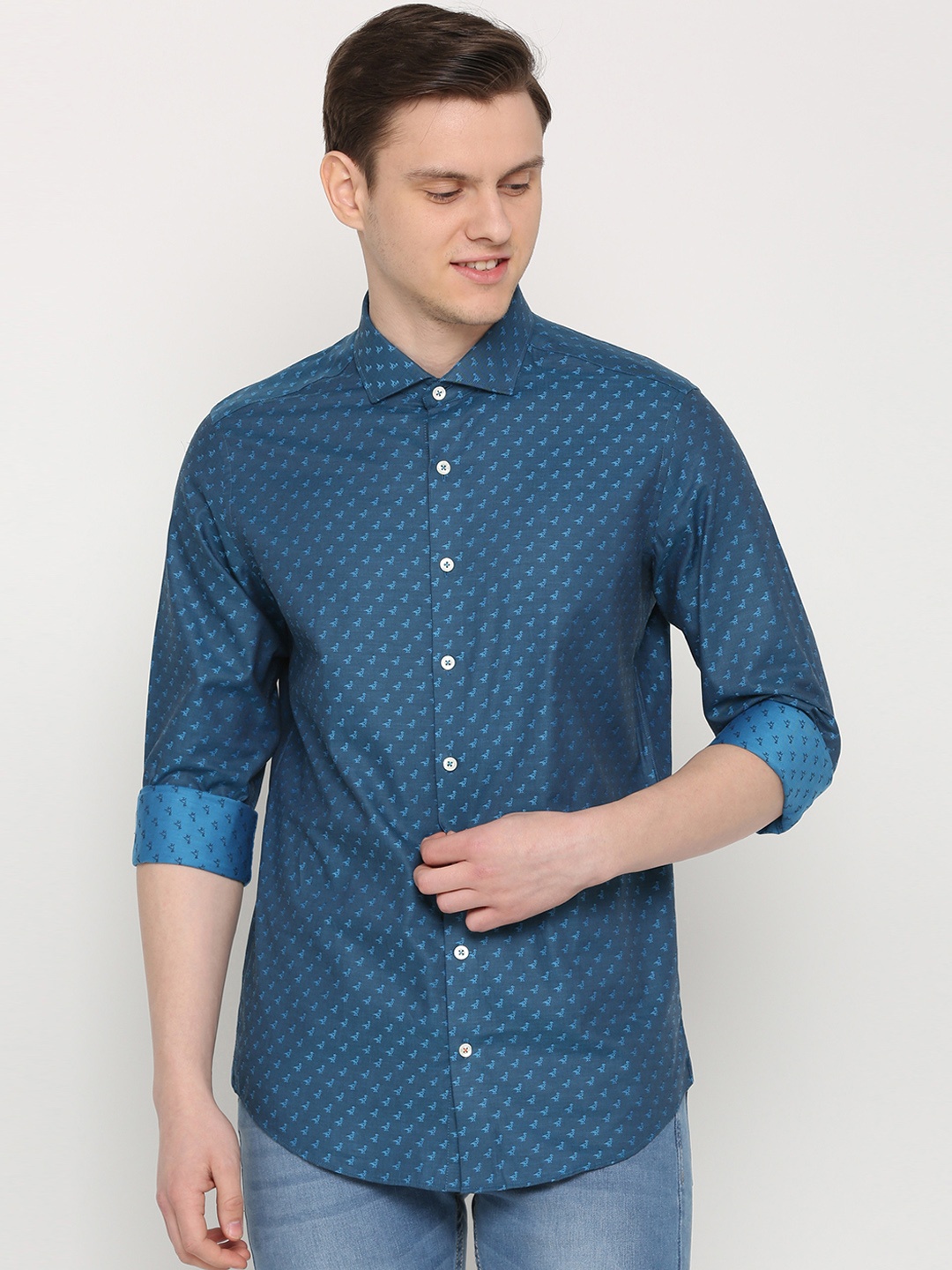 

SIMON CARTER LONDON Men Blue Slim Fit Self Design Casual Shirt