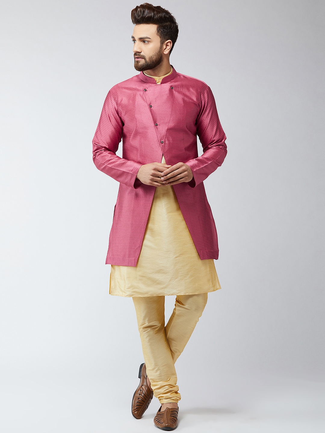 

SOJANYA Men Beige & Pink Self Design Kurta with Churidar