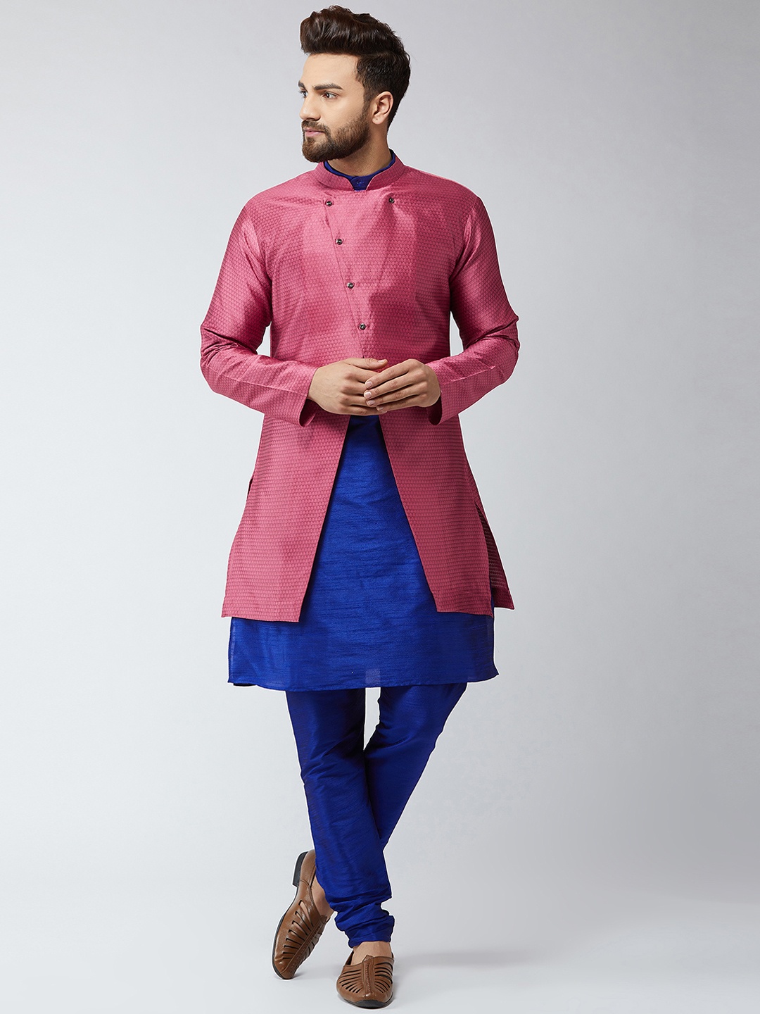 

SOJANYA Men Blue & Pink Self Design Kurta with Churidar