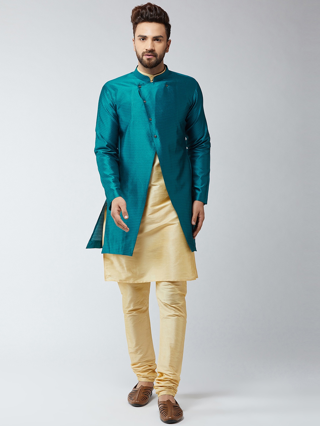 

SOJANYA Men Beige & Green Self Design Kurta with Churidar