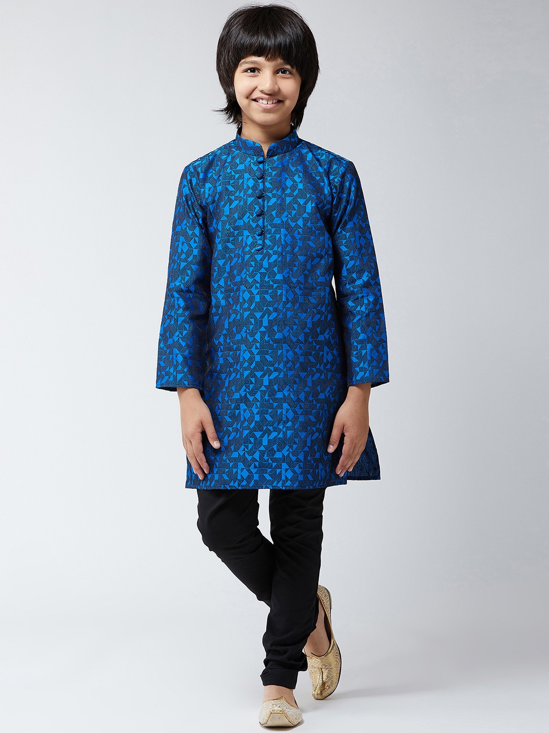 

SOJANYA Boys Blue & Black Self Design Kurta with Churidar