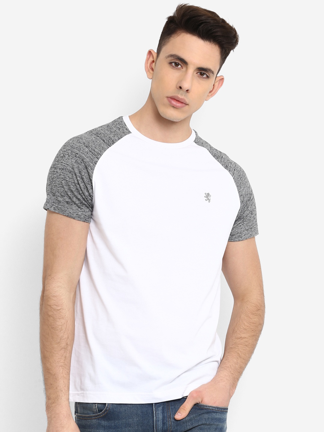 

Red Tape Men White Colourblocked Round Neck Pure Cotton T-shirt