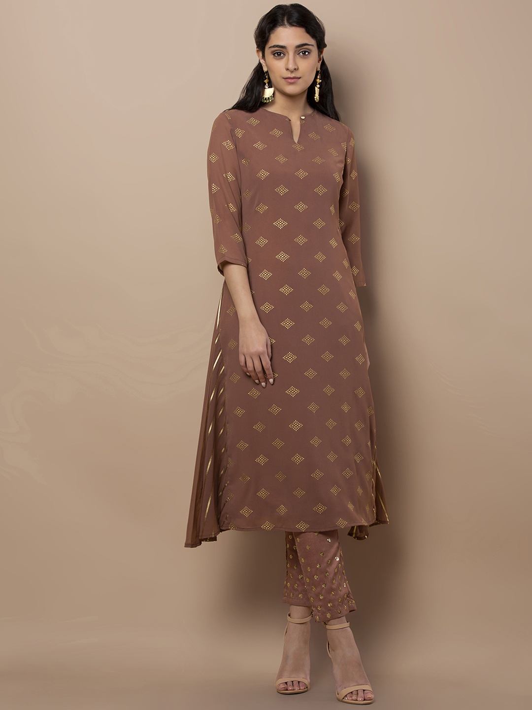 

INDYA Women Pink & Gold-Coloured Printed A-Line Kurta