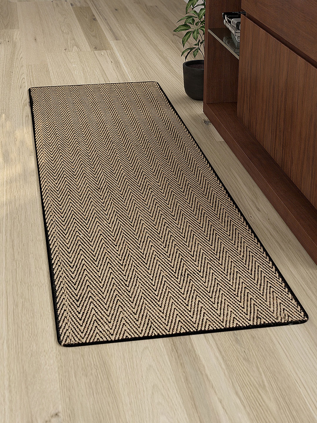 

Saral Home Black & Beige Handloom Geometric Runner