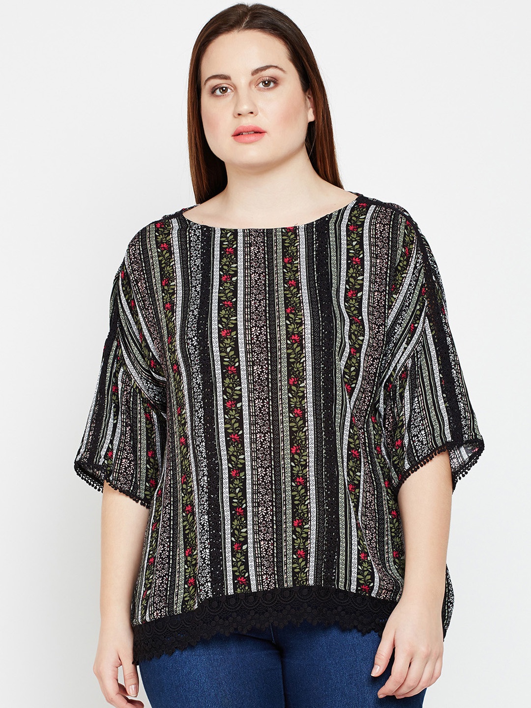 

Oxolloxo Women Black & White Floral Printed Boxy Top
