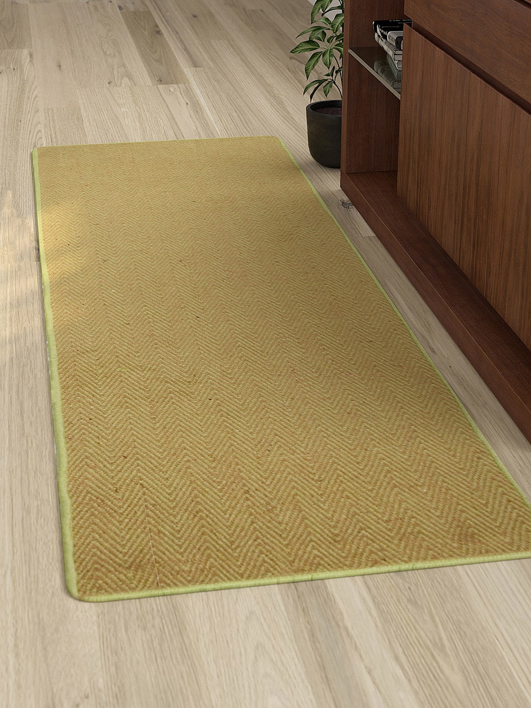 

Saral Home Green & Beige Handloom Geometric Runner