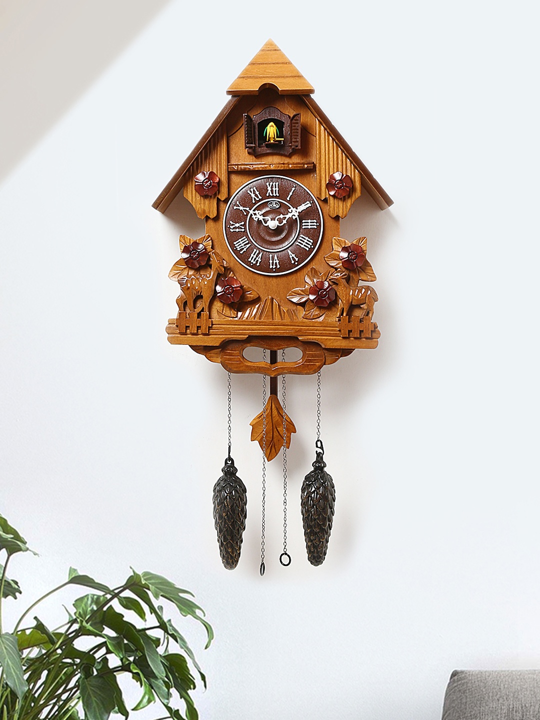 

Horo Brown Handcrafted Abstract Shaped Textured Analogue Wall Clock HCK5010