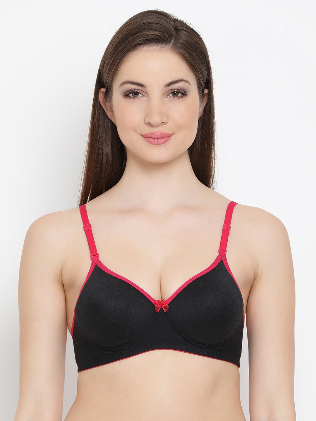 

Clovia Cotton Padded Non-Wired T-Shirt Bra With Detachable Straps, Black