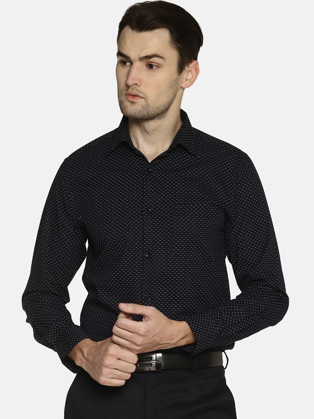 

IVOC Men Navy Blue & White Slim Fit Printed Formal Shirt