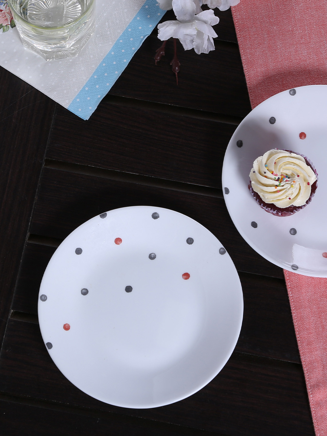 

Corelle Set of 6 White Printed Glass Plates Set