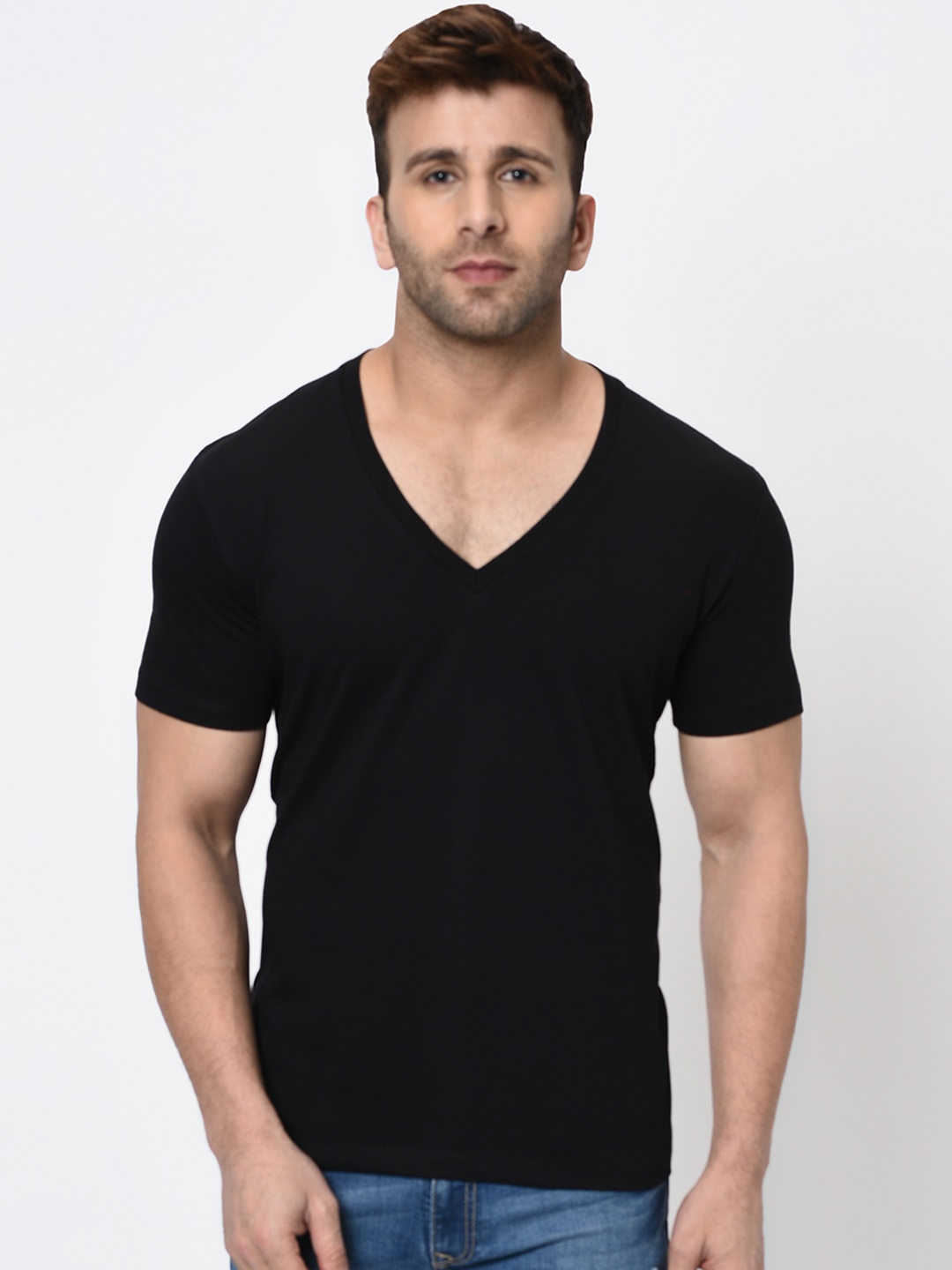 

WILD WEST Men Black Solid V-Neck T-shirt