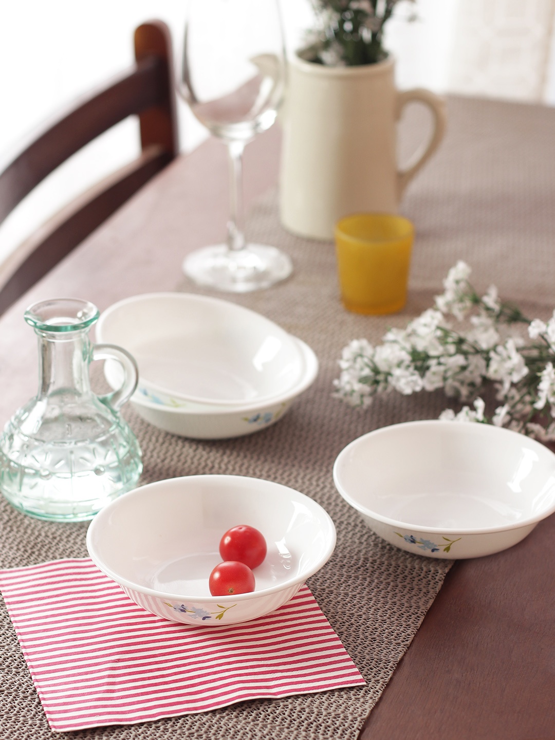 

Corelle White Set of 6 Printed Glass Bowls