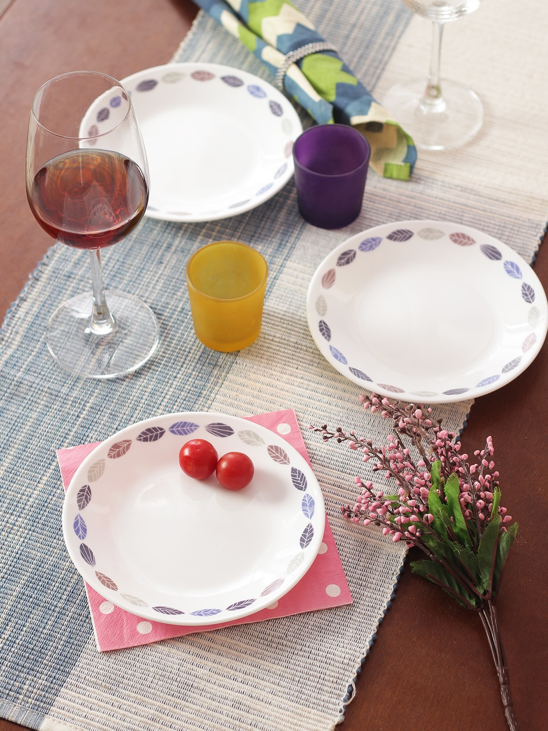 Corelle White Set of 6 Printed Glass Plates