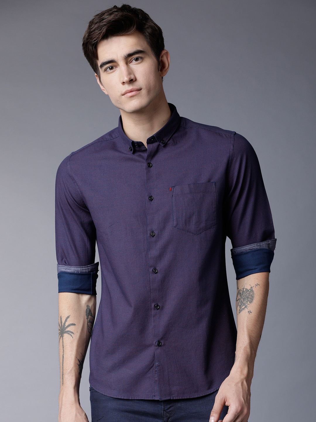 

Black coffee Men Navy Blue Slim Fit Self Design Casual Shirt