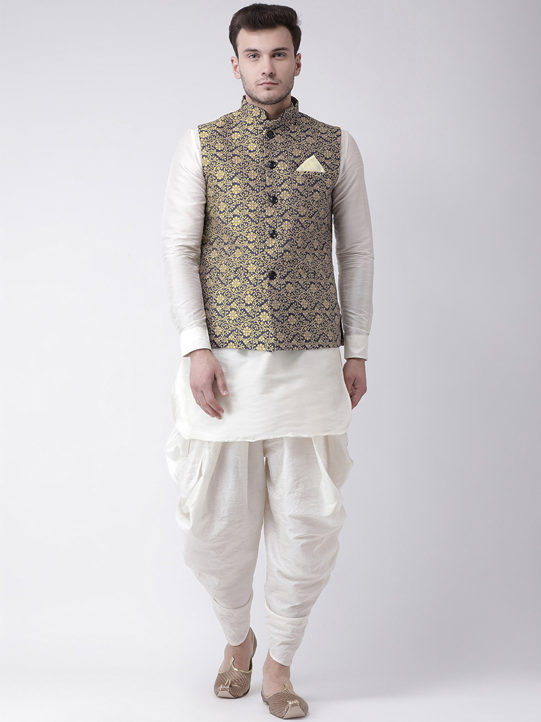 

DEYANN Men Off-White Solid Kurta with Patiala & Nehru Jacket