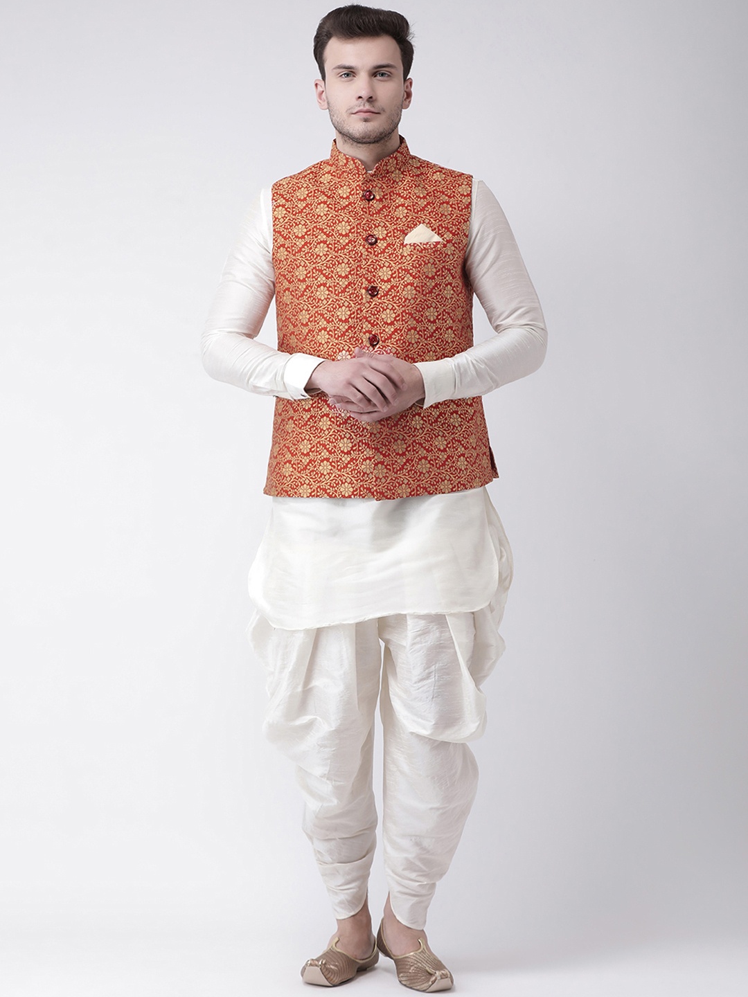 

DEYANN Men Off-White Solid Kurta with Patiala & Nehru Jacket