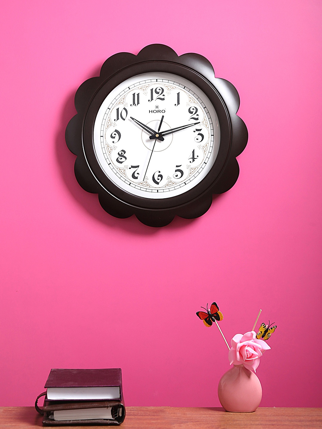 

Horo White & Black Handcrafted Round Solid Analogue Wall Clock