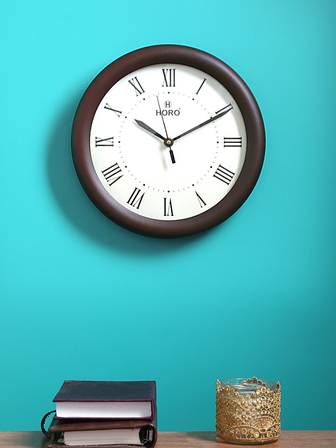 

Horo White & Black Handcrafted Round Solid Analogue Wall Clock