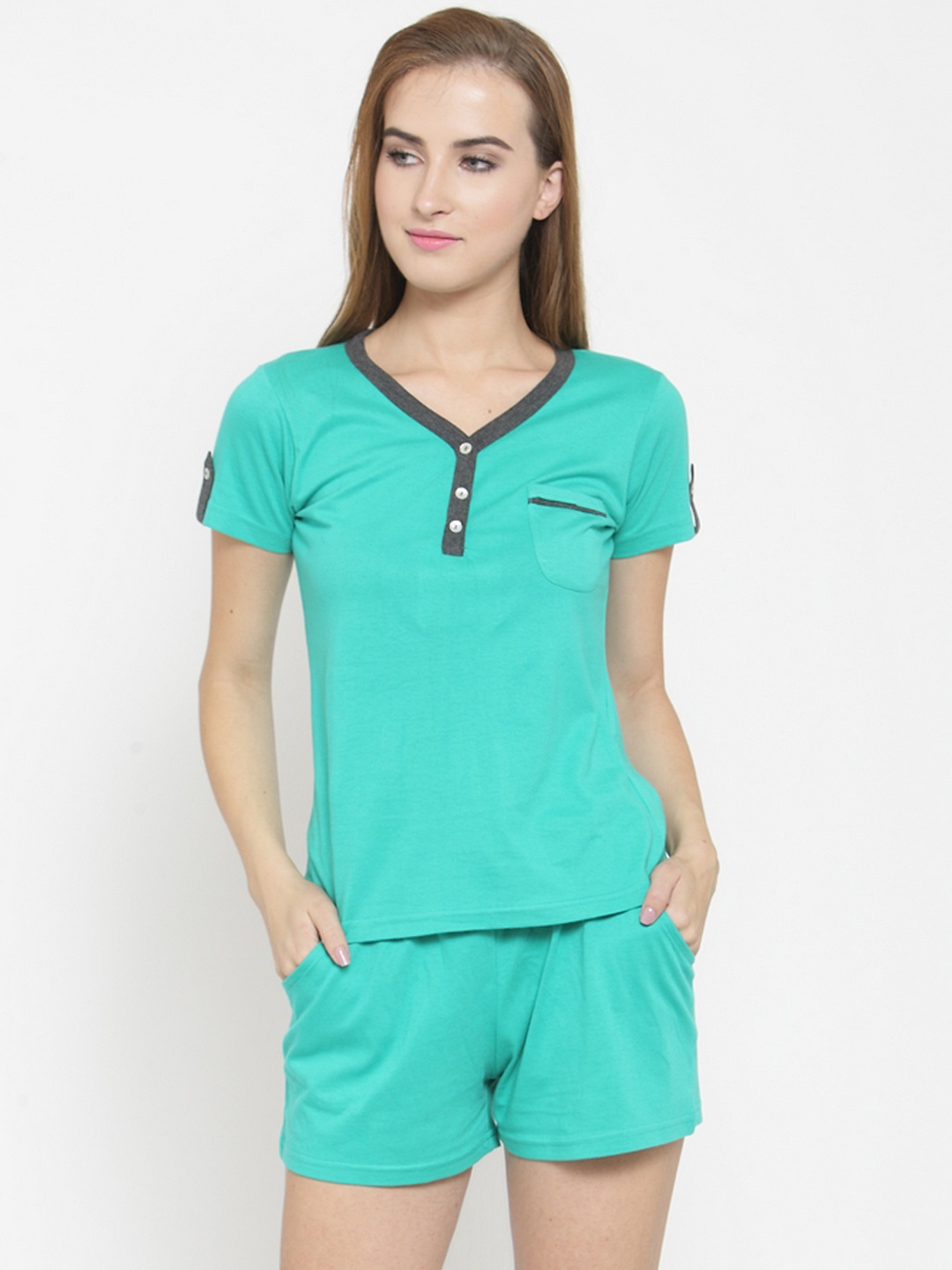 

Slumber Jill Women Green Solid Night suit