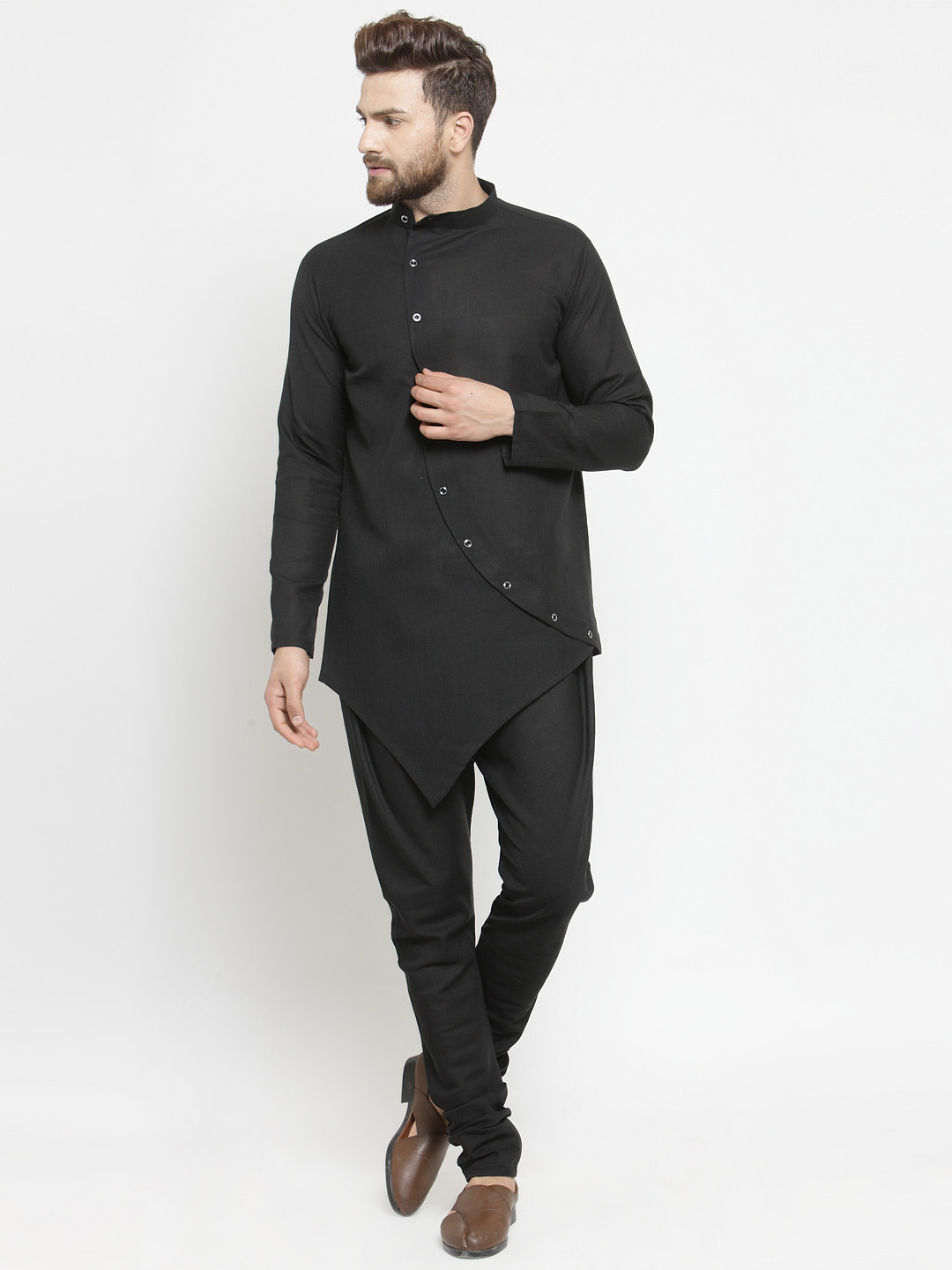 

TREEMODA Men Black & Black Solid Straight Kurta