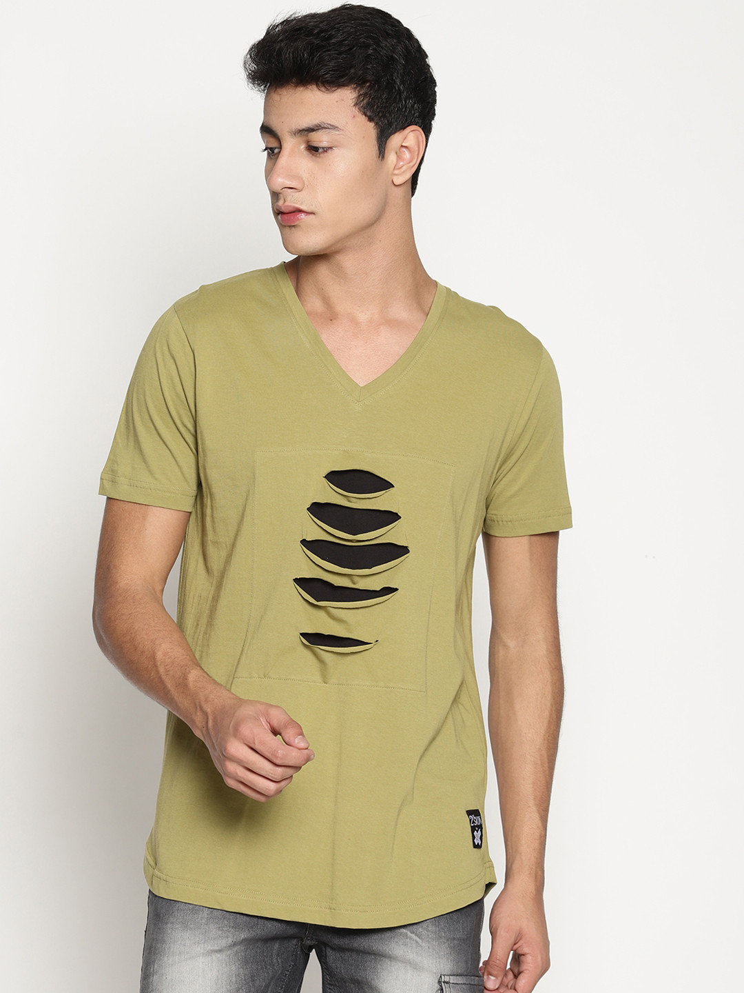 

KULTPRIT Men Olive Green Solid Slim Fit V-Neck T-shirt
