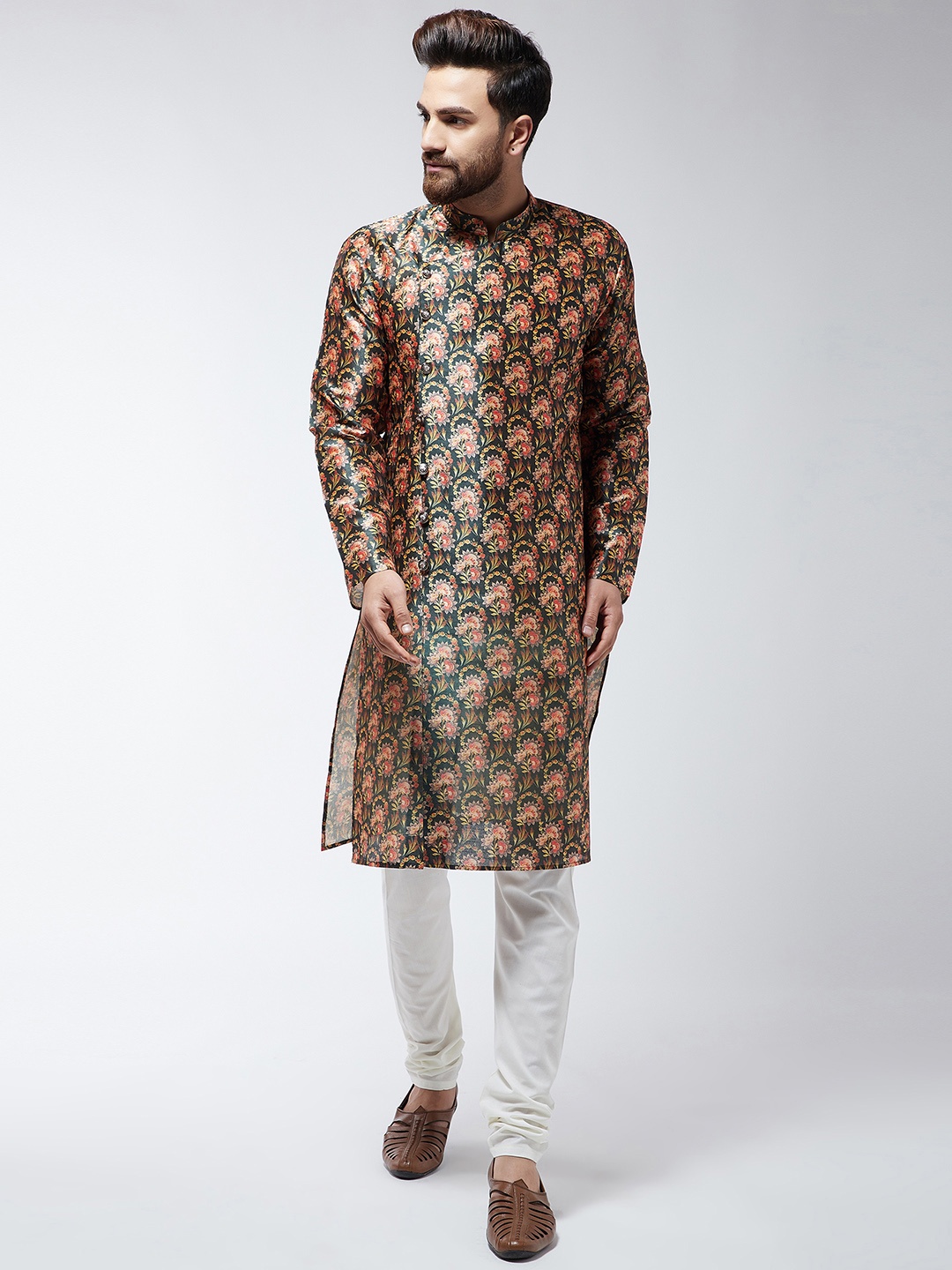 

SOJANYA Men Black & Red Printed Kurta with Churidar