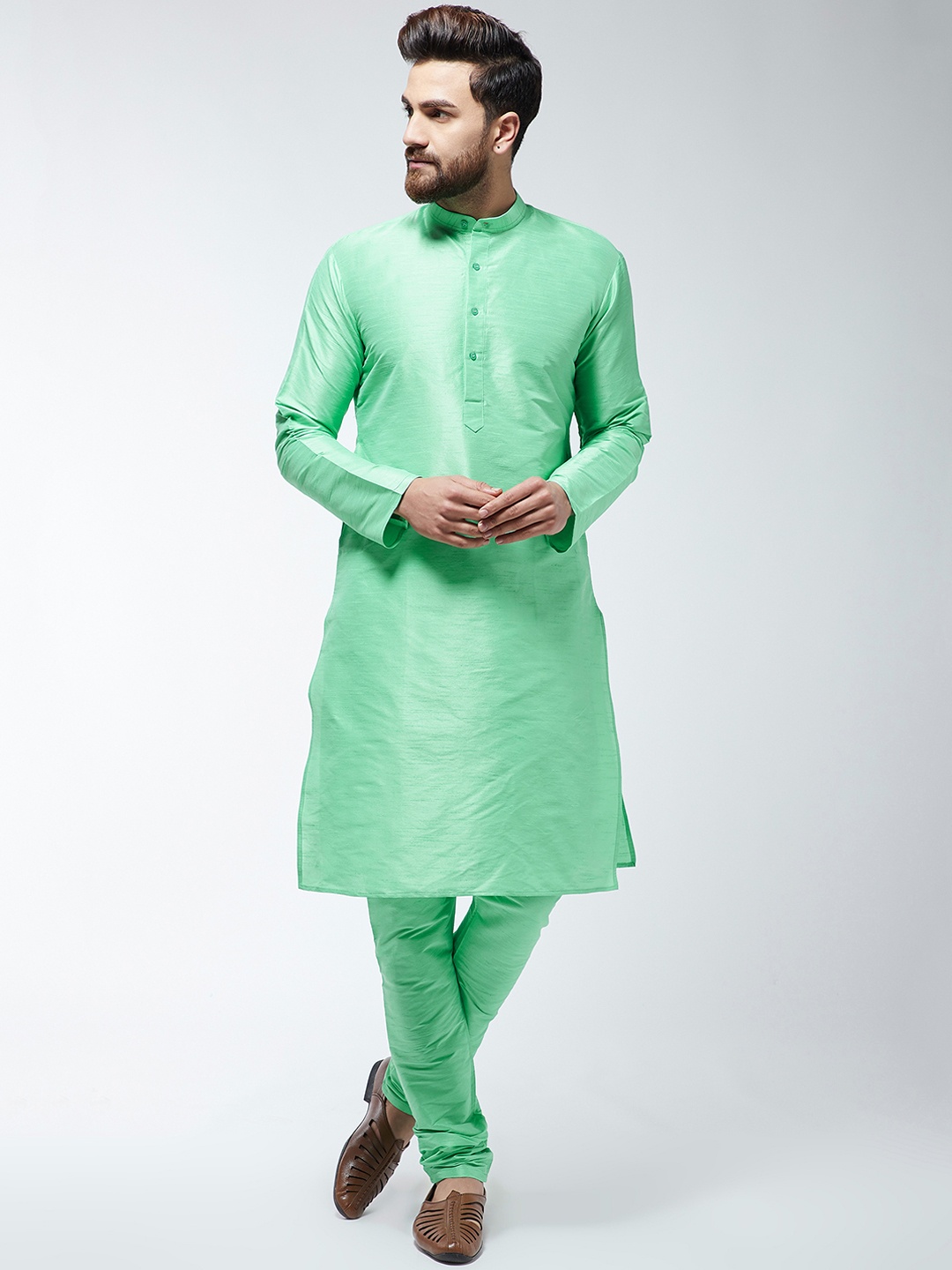 

SOJANYA Men Green Solid Kurta with Churidar