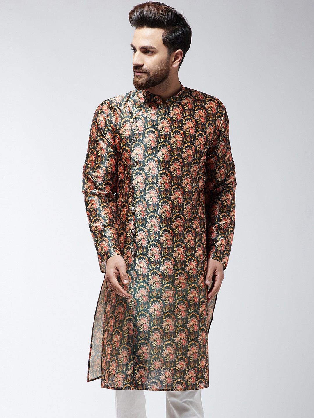 

SOJANYA Men Black & Red Printed Straight Kurta