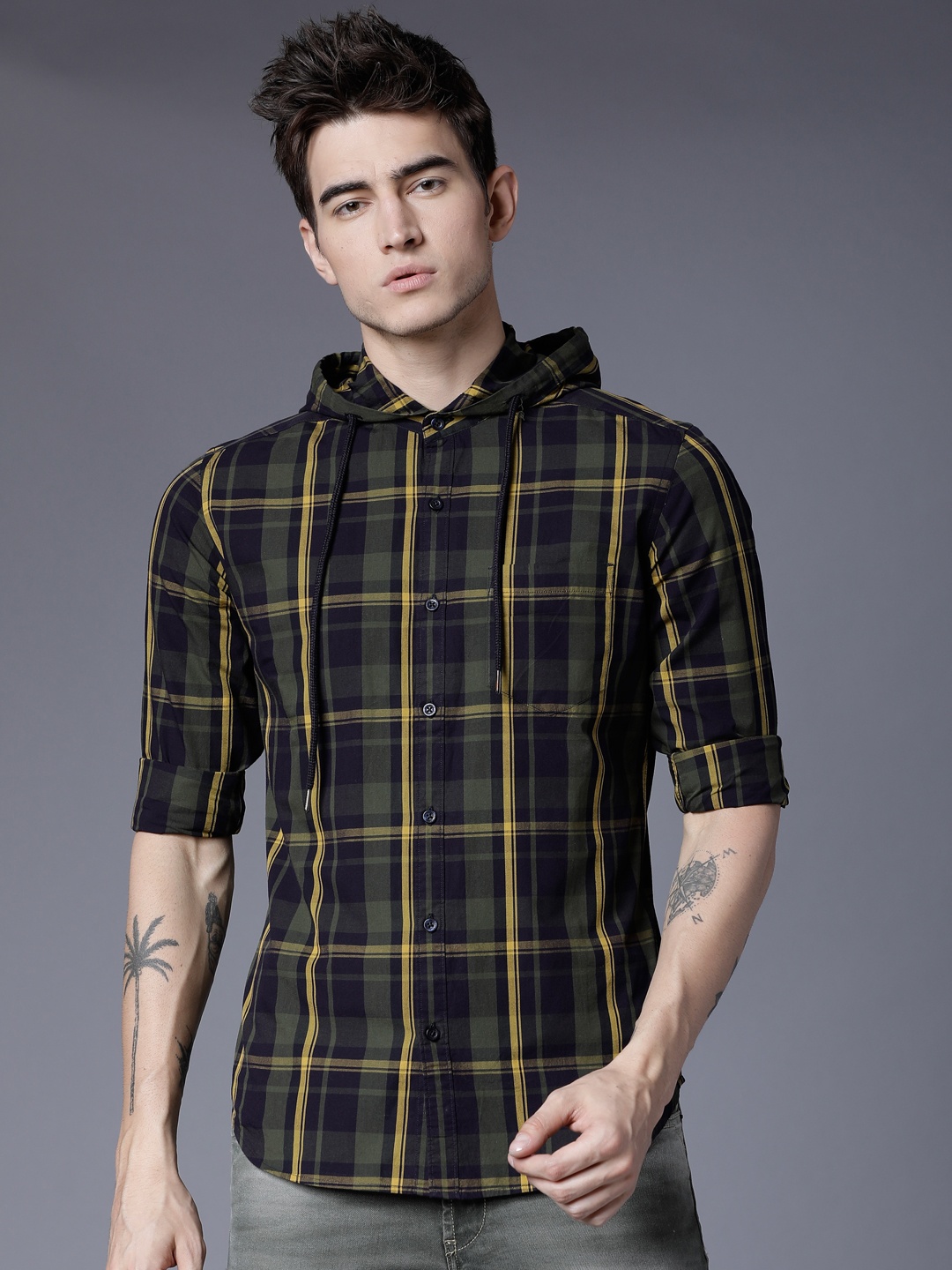 

HIGHLANDER Men Olive Green Slim Fit Checked Casual Shirt
