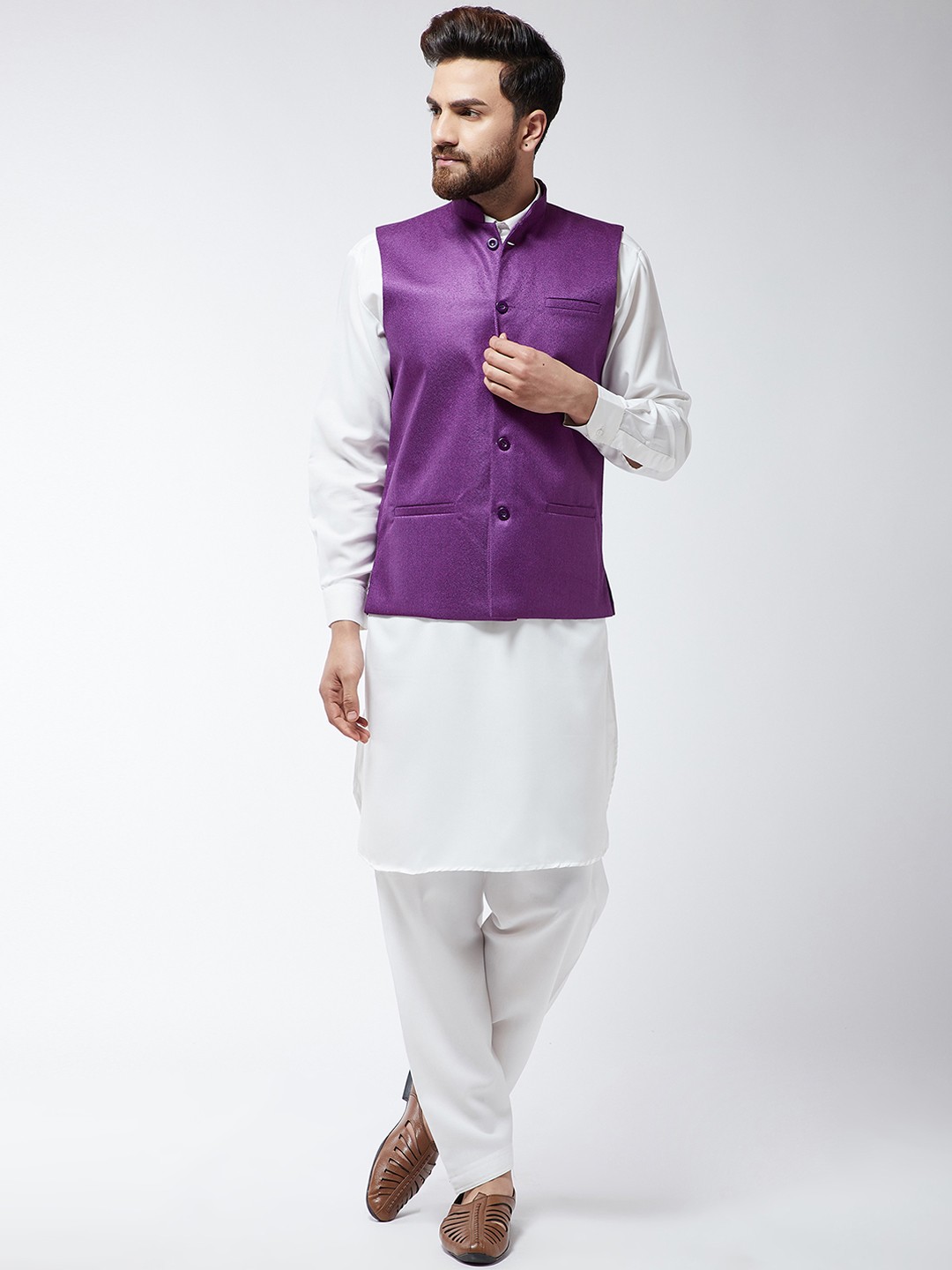 

SOJANYA Men White & Purple Solid Kurta with Salwar and Nehru Jacket