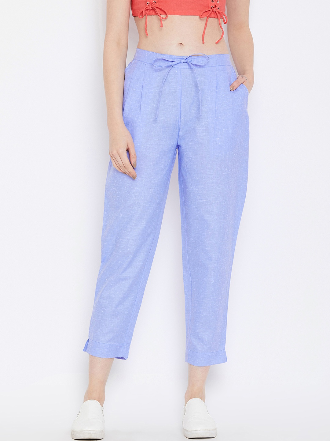 

Bitterlime Women Blue Relaxed Regular Fit Self Design Peg Cropped Trousers