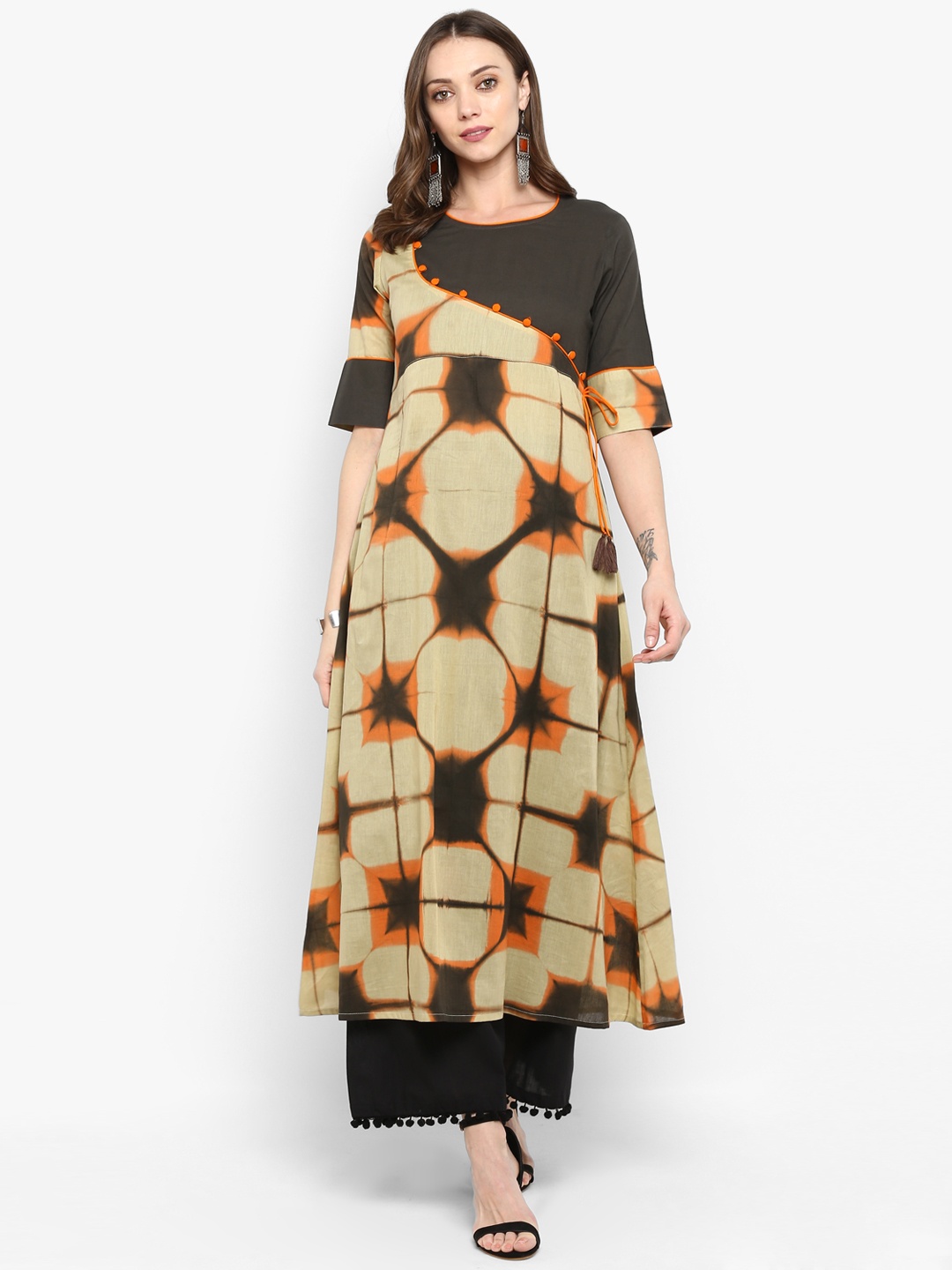 

Meeranshi Women Beige & Black Printed A-Line Kurta