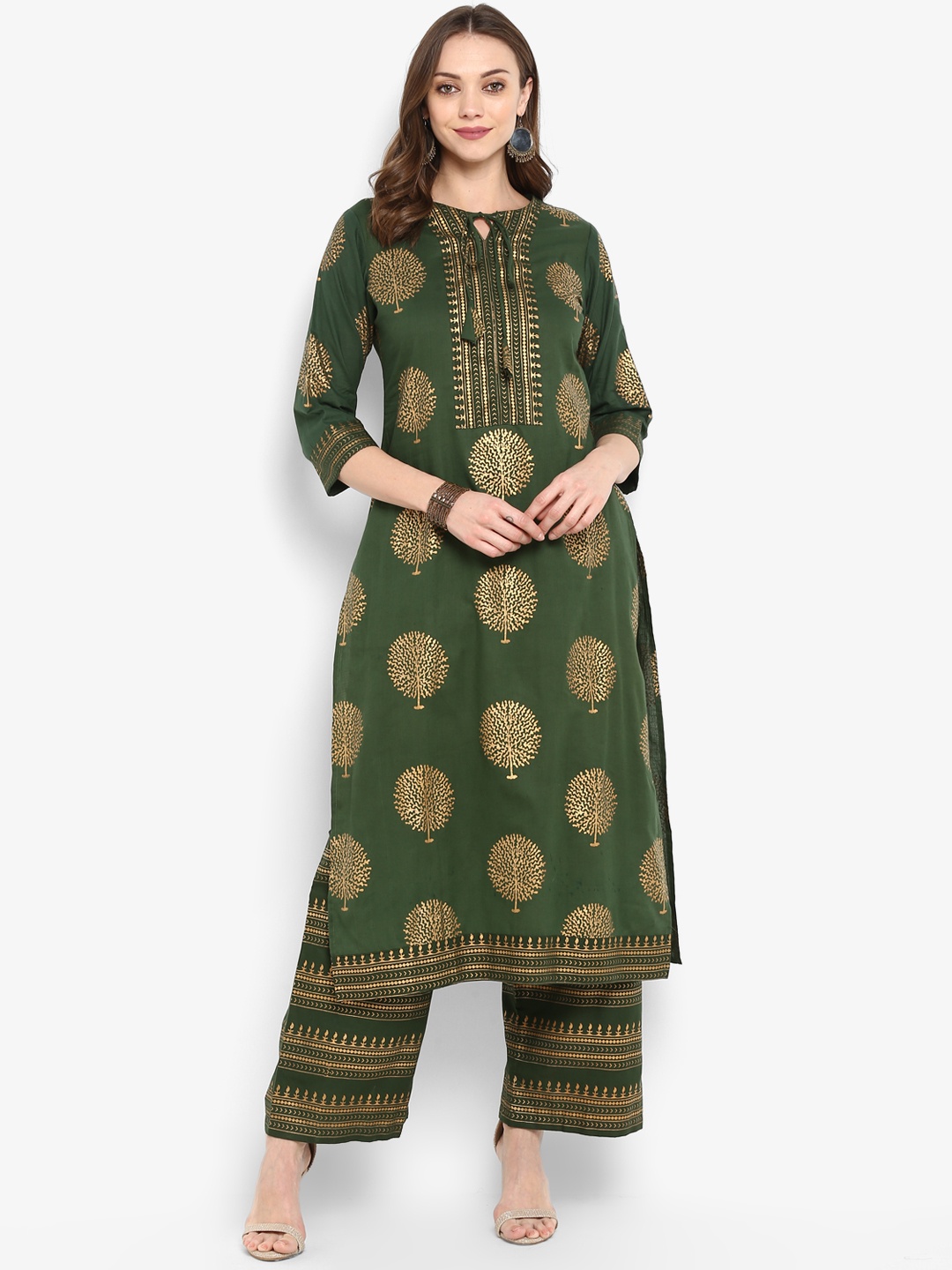 

Meeranshi Women Olive Green Printed Kurta with Palazzos