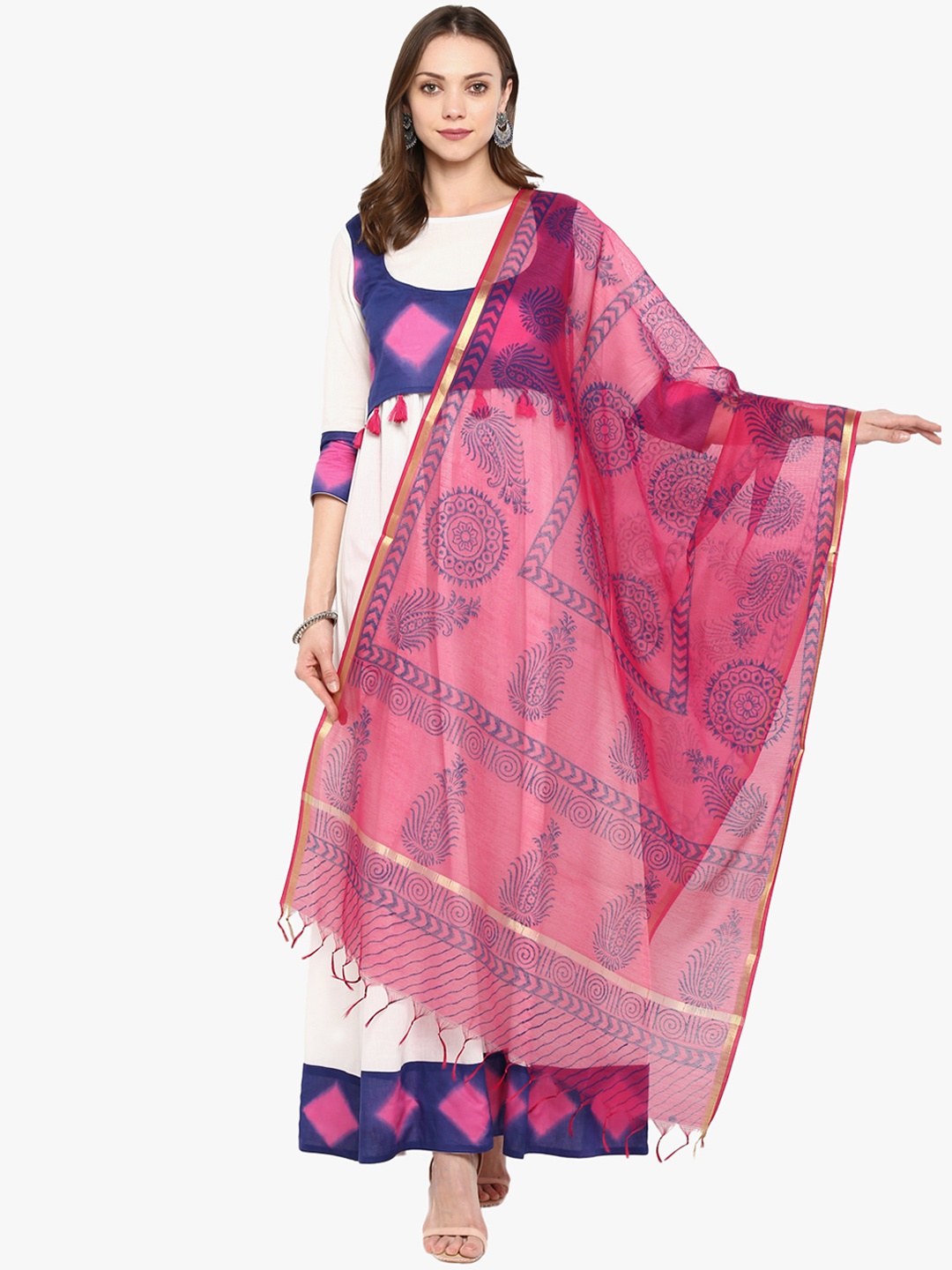 

Meeranshi Pink Printed Dupatta