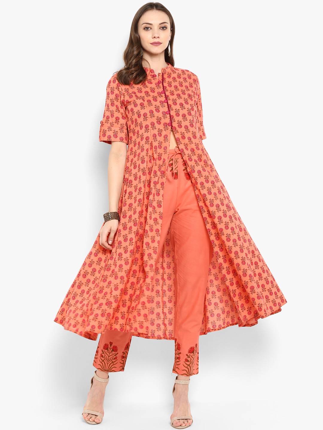 

Meeranshi Women Peach-Coloured & Red Printed Kurta with Trousers