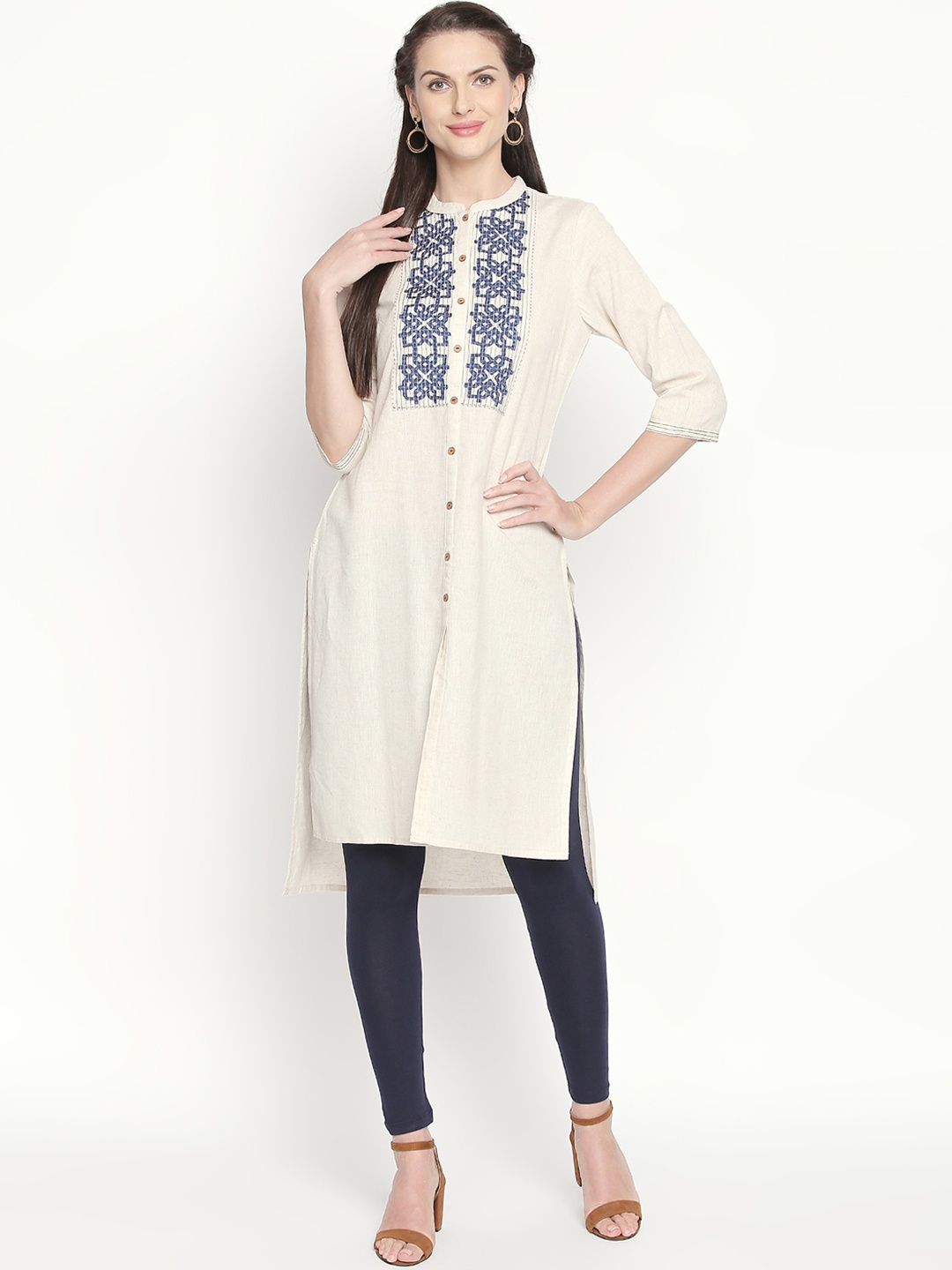 

RANGMANCH BY PANTALOONS Women Off-White Yoke Design Straight Kurta
