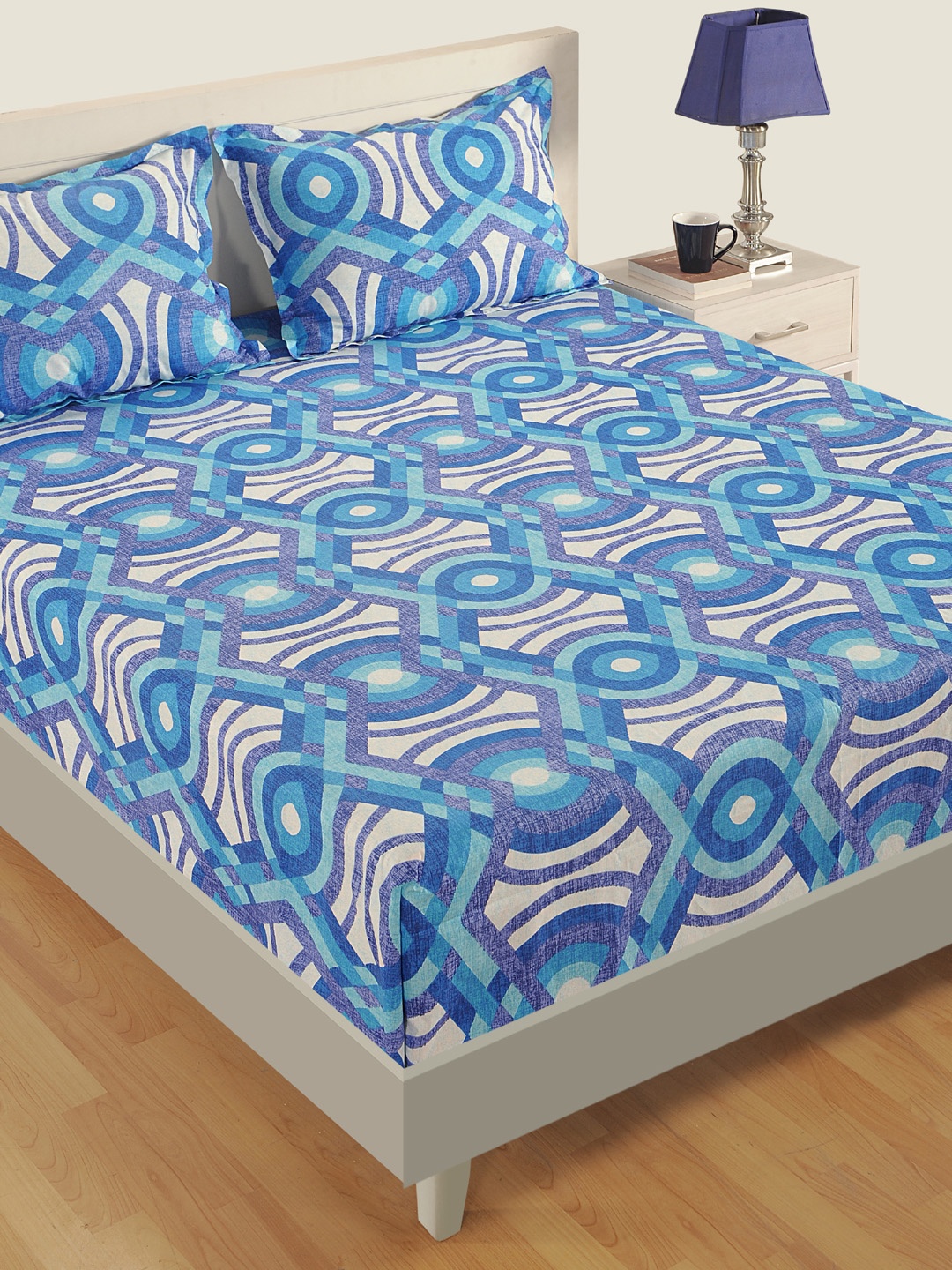 SWAYAM Blue & Off-White Abstract 160 TC Cotton 1 Extra Large Bedsheet with 2 Pillow Covers