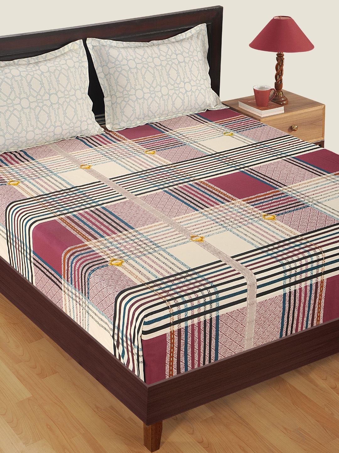 

SWAYAM Off-White & Purple Geometric 180 TC Cotton 1 Extra Large Bedsheet with 2 Pillow Covers