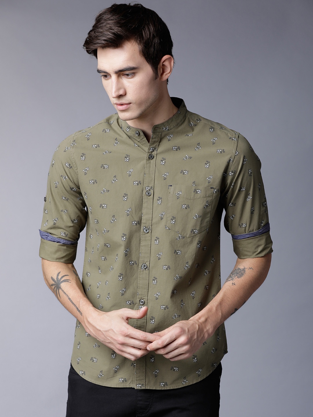 

LOCOMOTIVE Men Olive Green & White Slim Fit Printed Casual Shirt